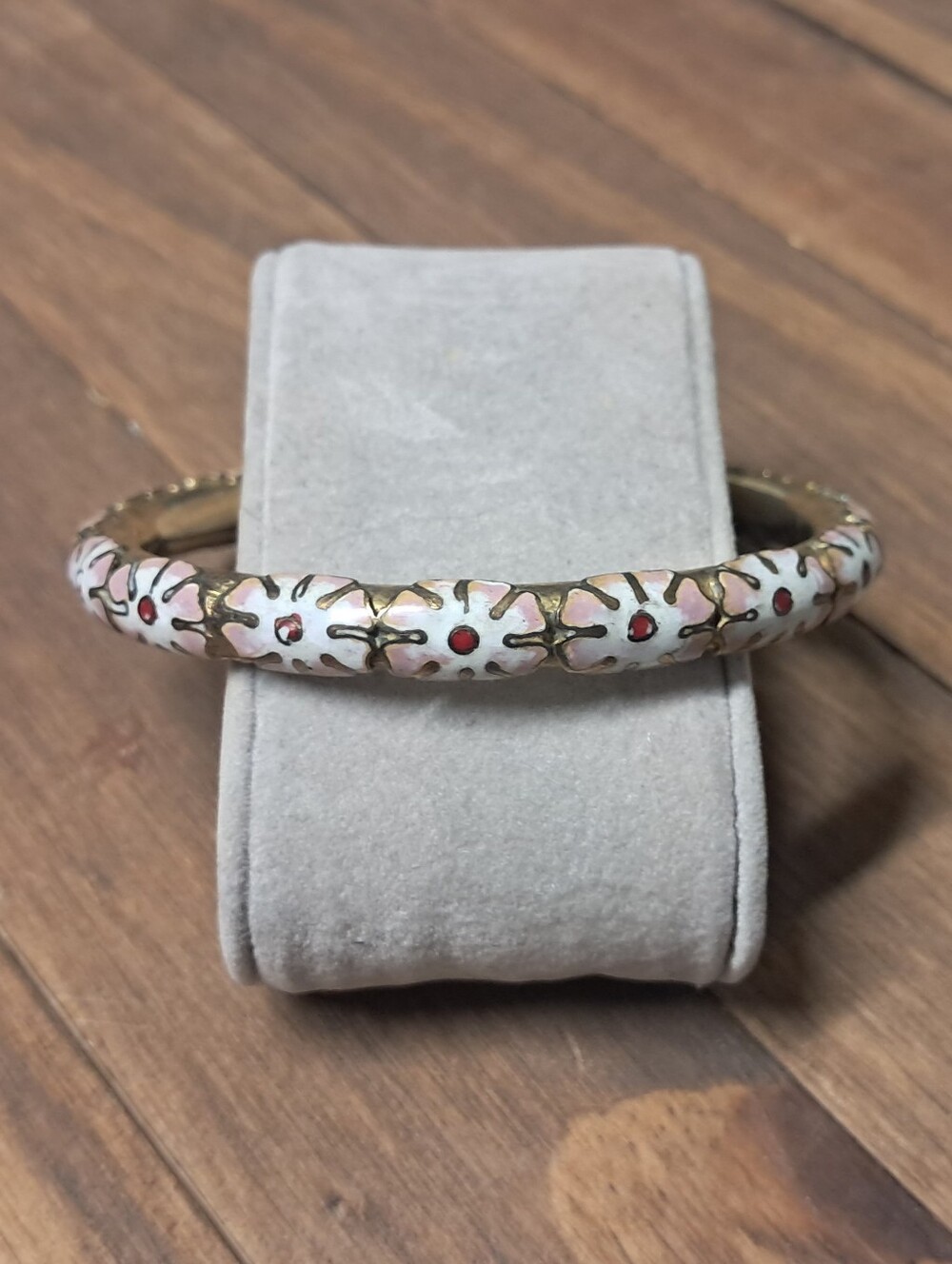 Vintage Floral Cloisonne Bangle Bracelet - Picture 6 of 9